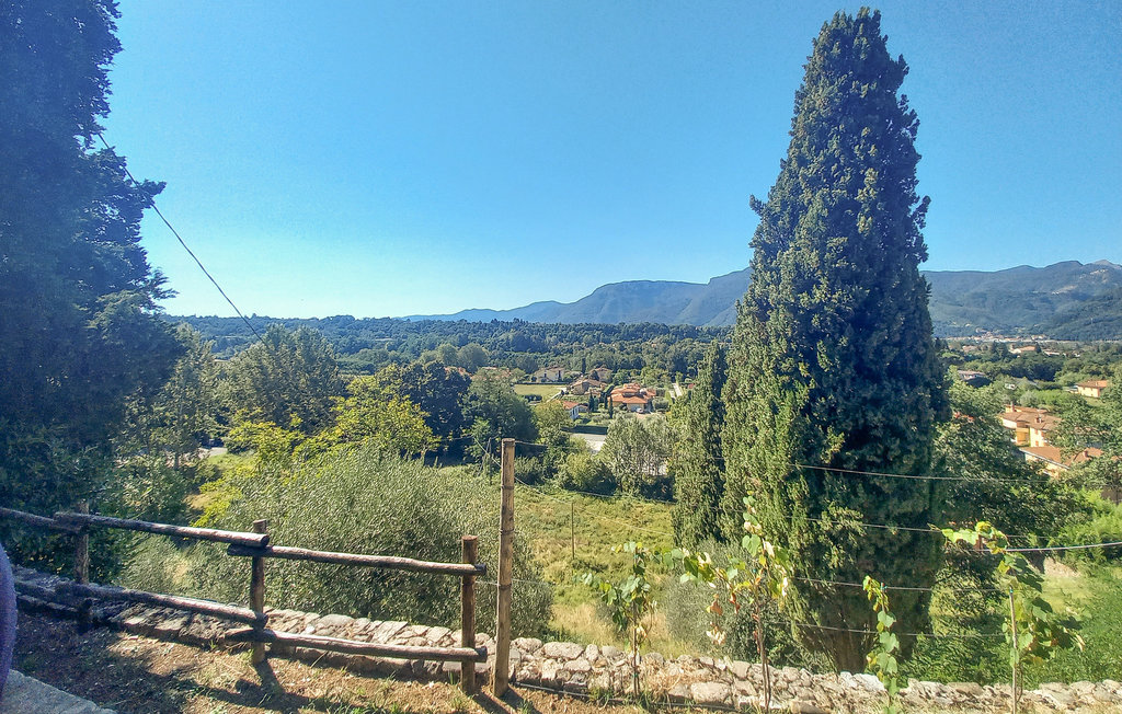 Lejlighed - Barga , Italien - ITL685 26