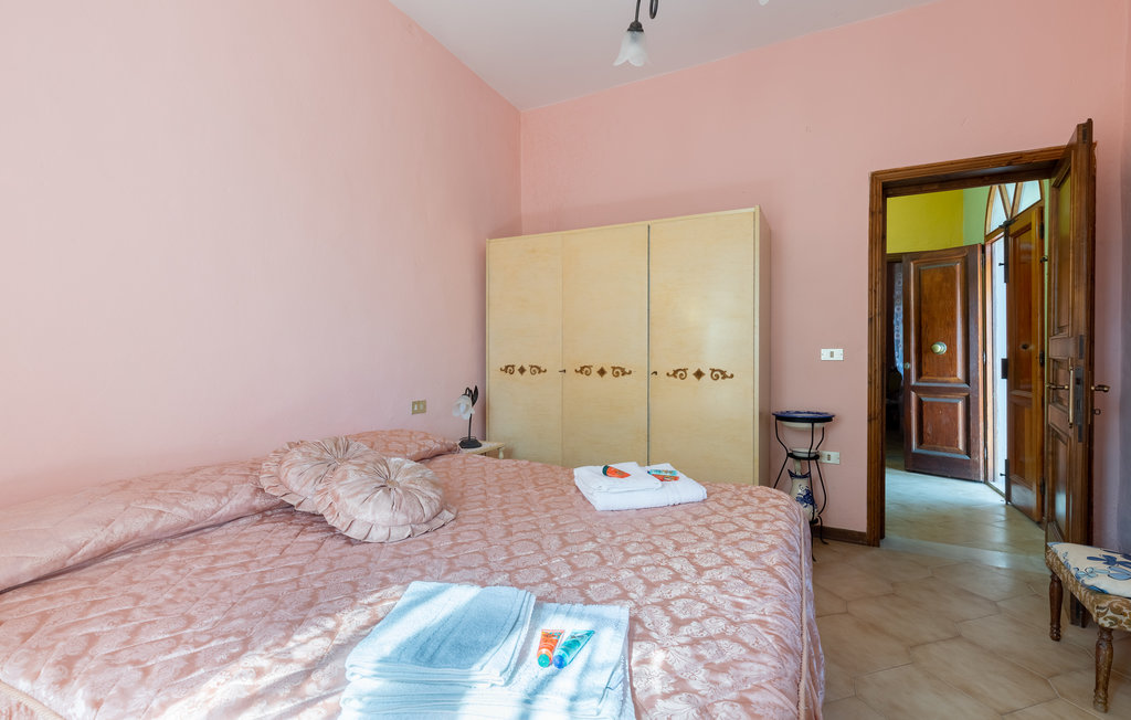 Lejlighed - Barga , Italien - ITL685 22