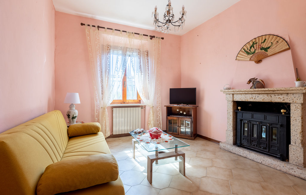 Lejlighed - Barga , Italien - ITL685 12