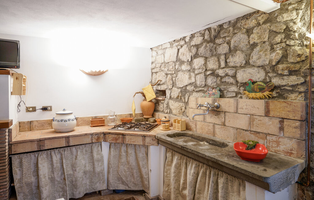 Semesterlägenhet - Verni , Italien - ITL013 4