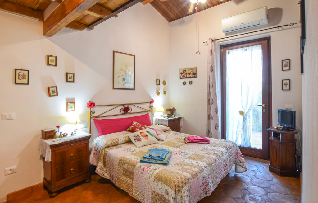 
Holiday rental - Magliano in Toscana , Italy - ITM008 5