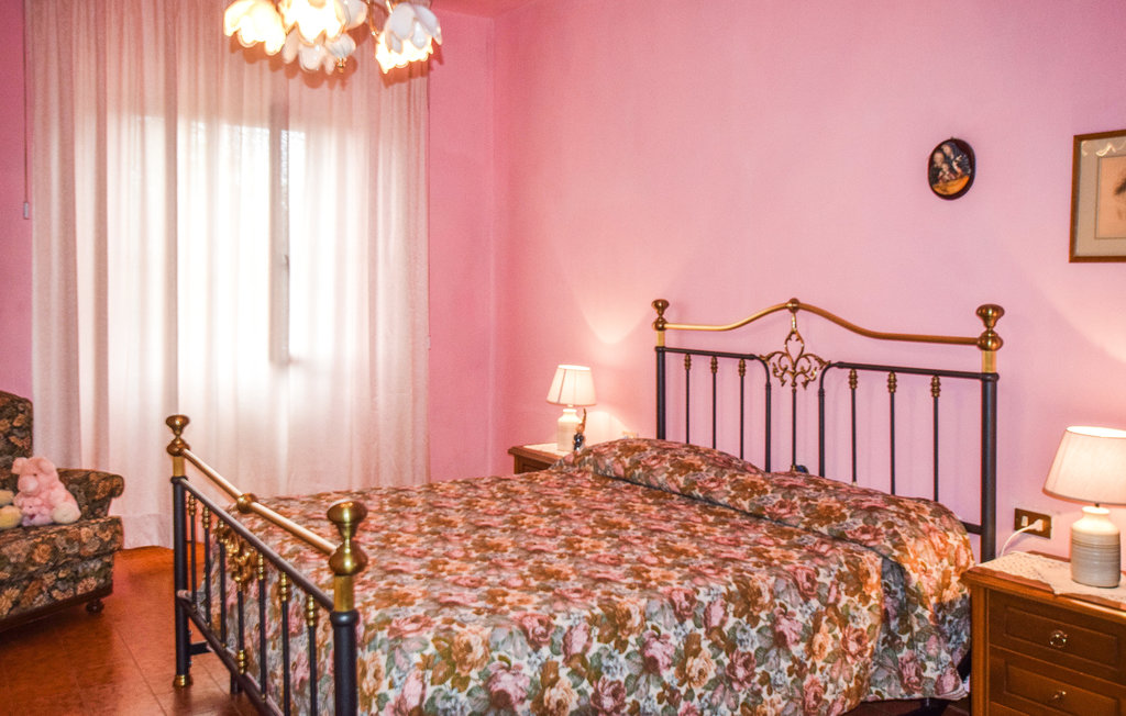 Feriehuse - Volterra , Italien - ITN310 9