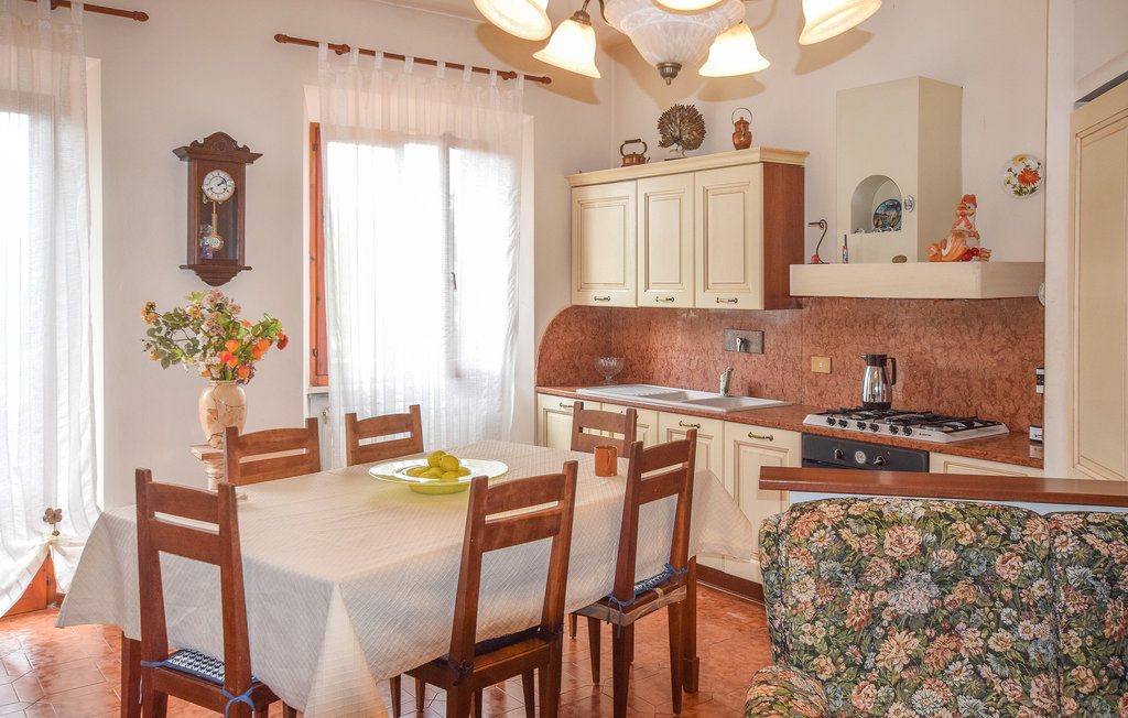 Feriehuse - Volterra , Italien - ITN310 7