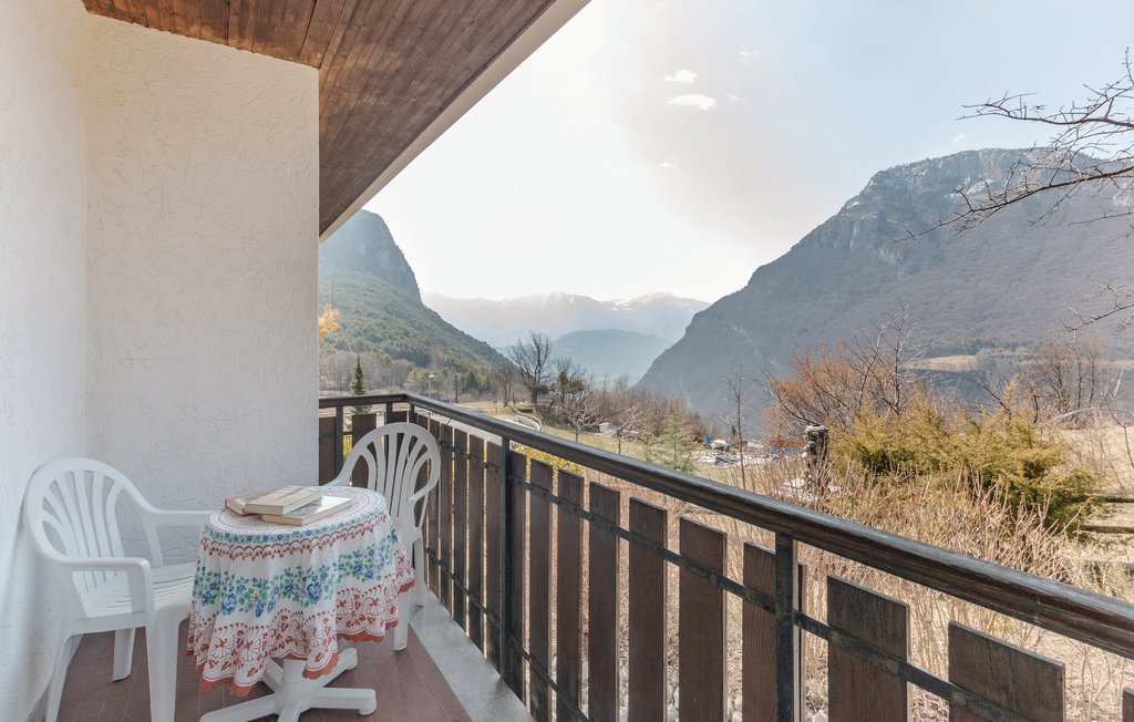 Willkommen in dieser Ferienwohnung mit einem herrlichen Ausblick inmitten der Natur.

Erleben Sie einen entspannten Urlaub in dieser Ferienwohnung im malerischen Trentiner Dorf Ranzo, eingebettet in d..
