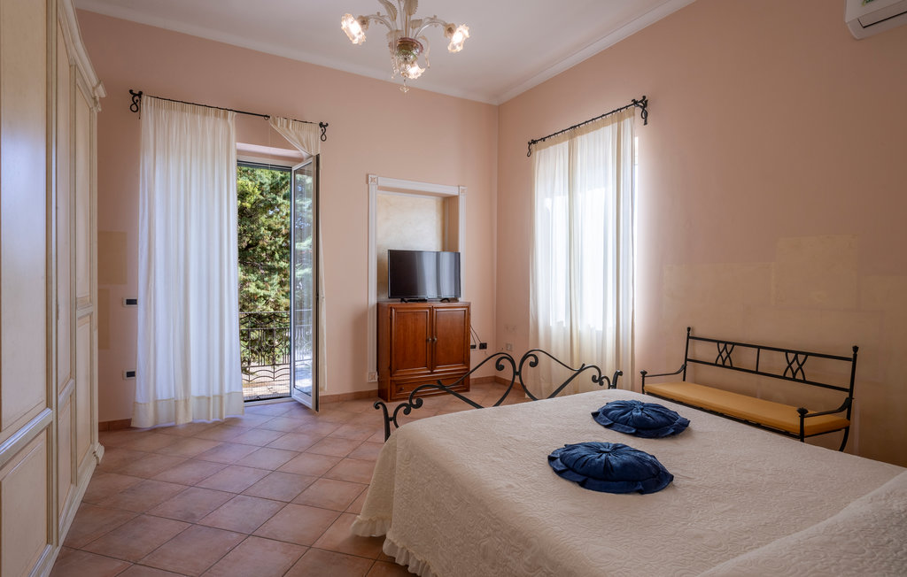 Ferienwohnung - Miglianico , Italien - IZK252 6