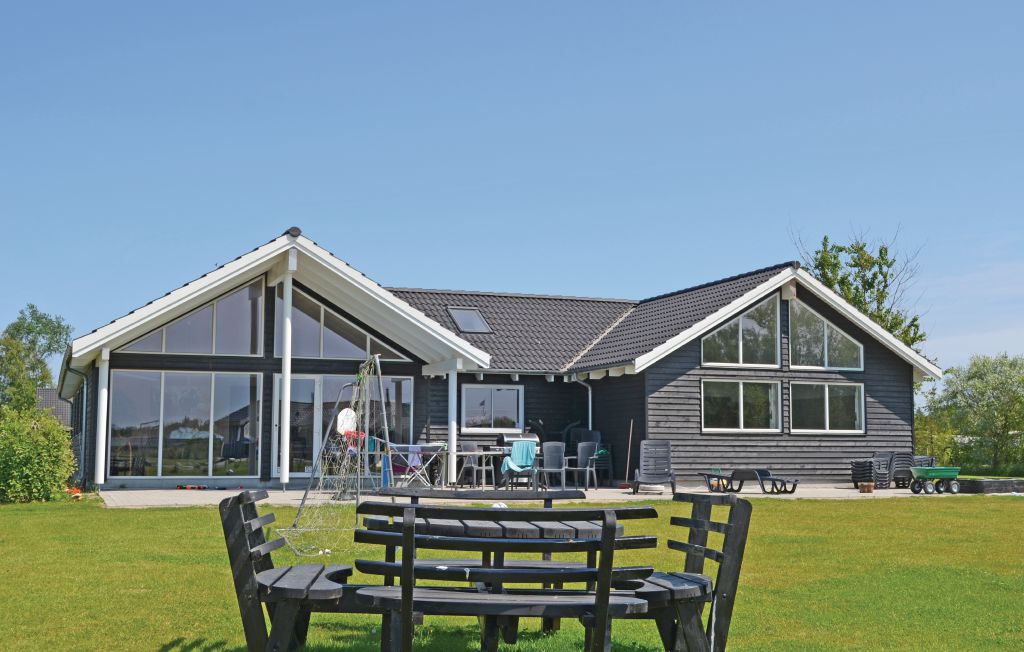 Feriehuse - Marielyst , Danmark - K12580 11