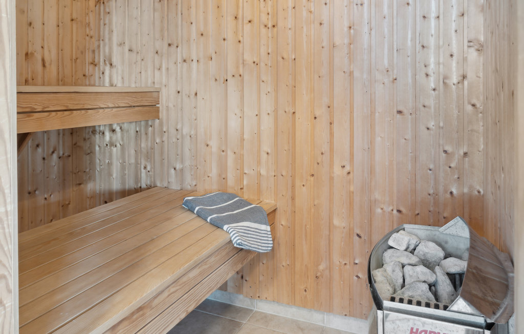 Feriehuse - Marielyst , Danmark - K12980 33