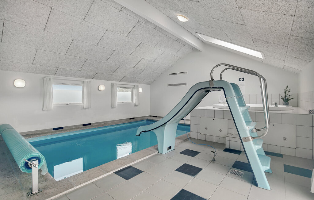 Feriehuse - Marielyst , Danmark - K12395 2