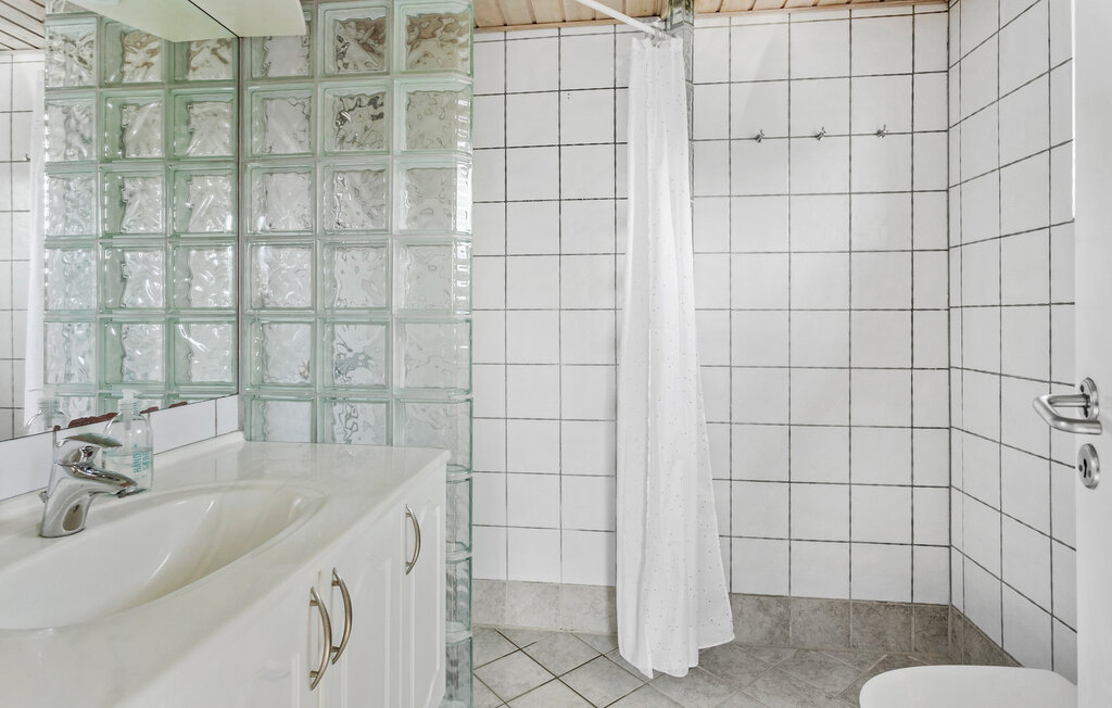 Feriehuse - Marielyst , Danmark - K14200 17