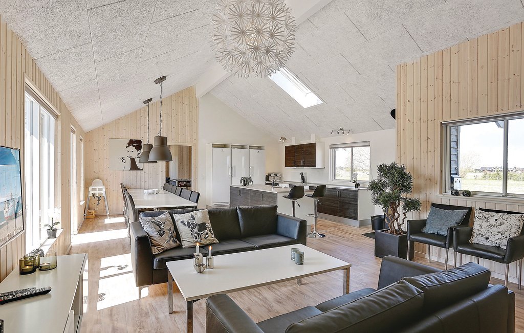 Semesterhus - Marielyst , Danmark - K16700 3