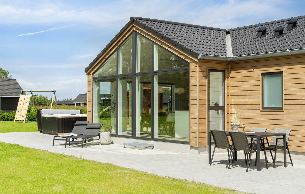 Feriehuse - Marielyst , Danmark - K16610 2