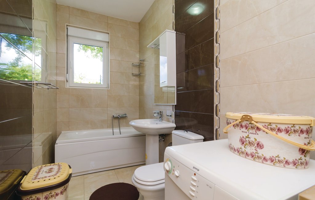 Semesterhus - Herceg Novi-Mojdez , Montenegro - MNH200 22