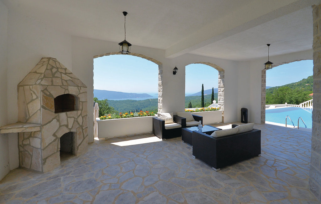 Feriehus - Herceg Novi-Sasovici , Montenegro - MNH122 16