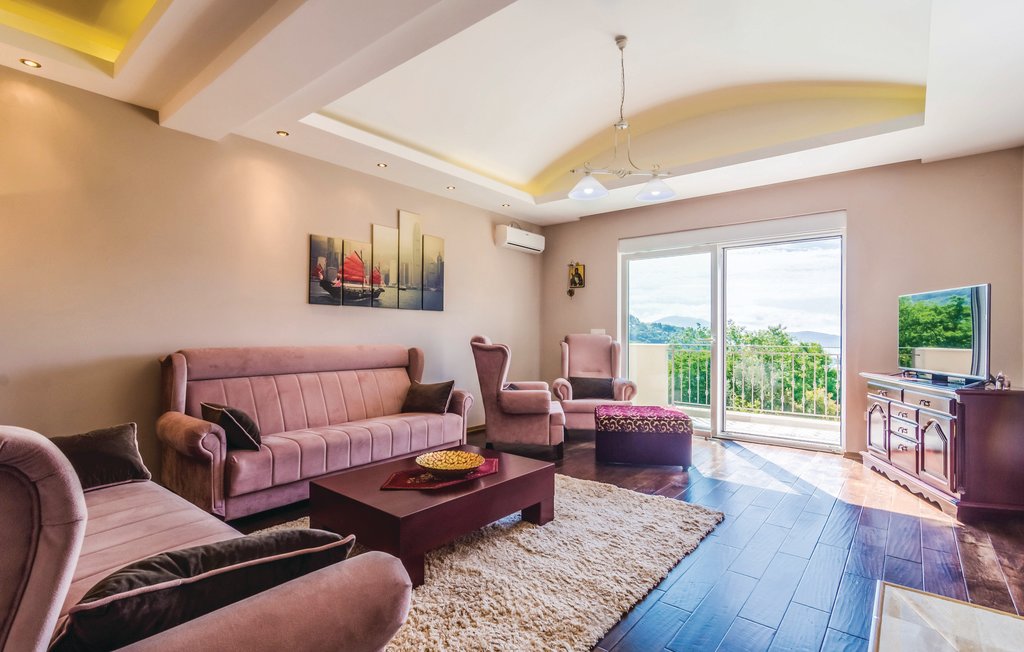 Semesterhus - Herceg Novi-Mojdez , Montenegro - MNH200 3