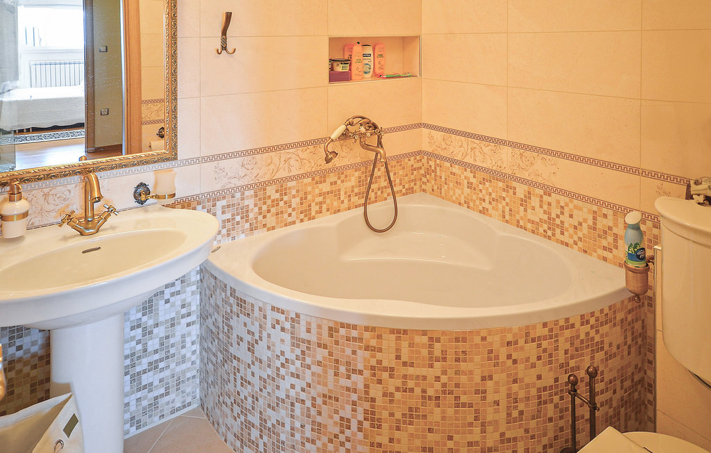 Feriehus - Herceg Novi-Sasovici , Montenegro - MNH122 46