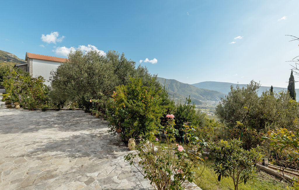 Feriehus - Herceg Novi-Sasovici , Montenegro - MNH122 18