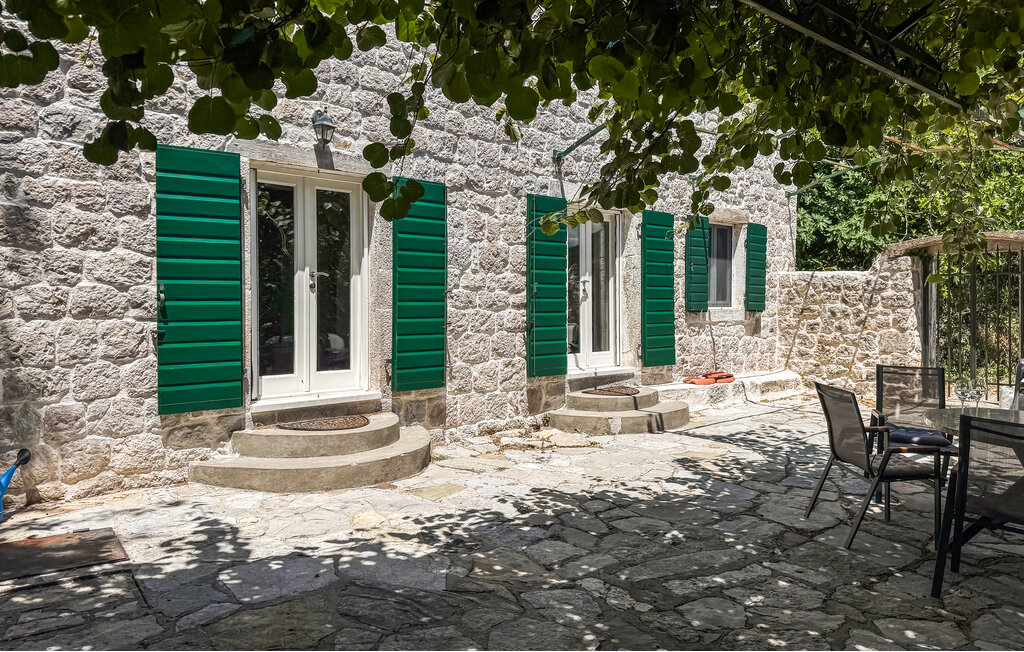 Feriehuse - Herceg Novi- Sasovici , Montenegro - MNH154 15