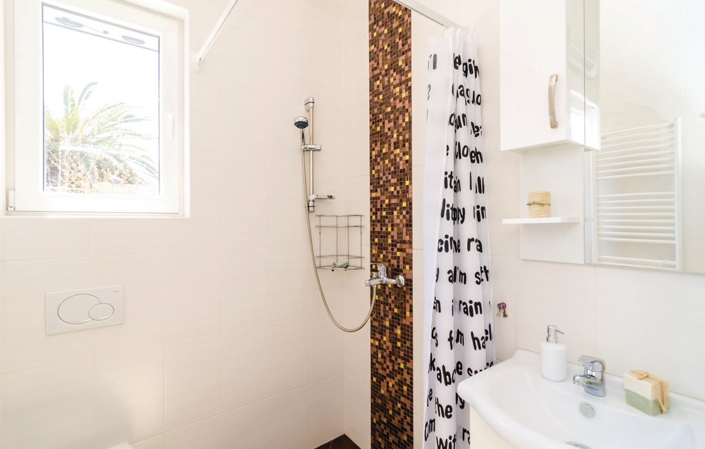 Feriehus - Tivat-Radovici , Montenegro - MNT012 23