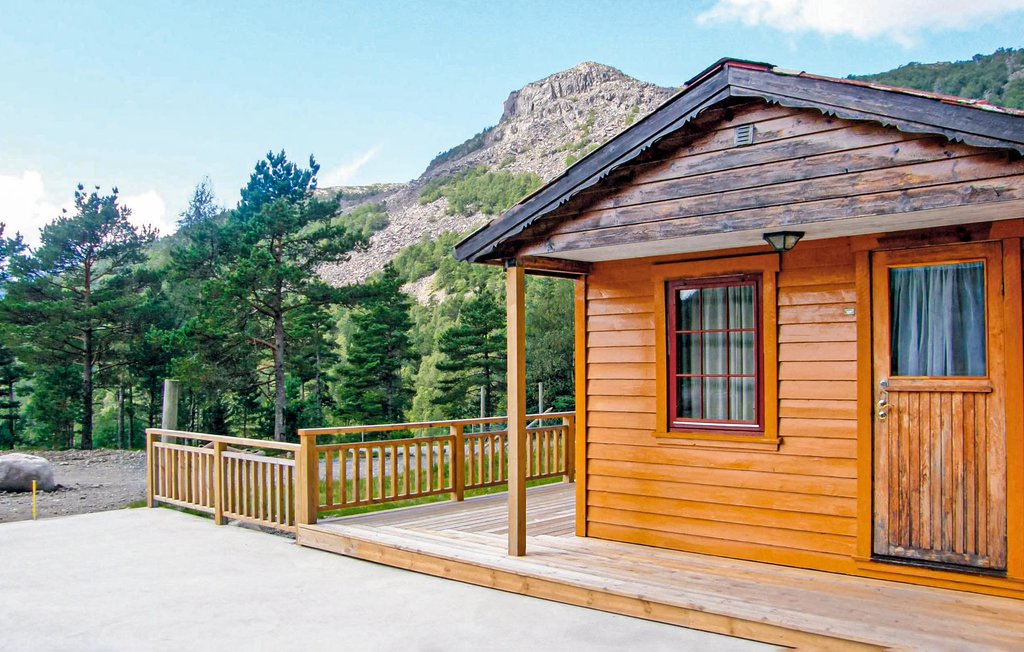 Semesterhus - Giljastølen , Norge - N15216 2
