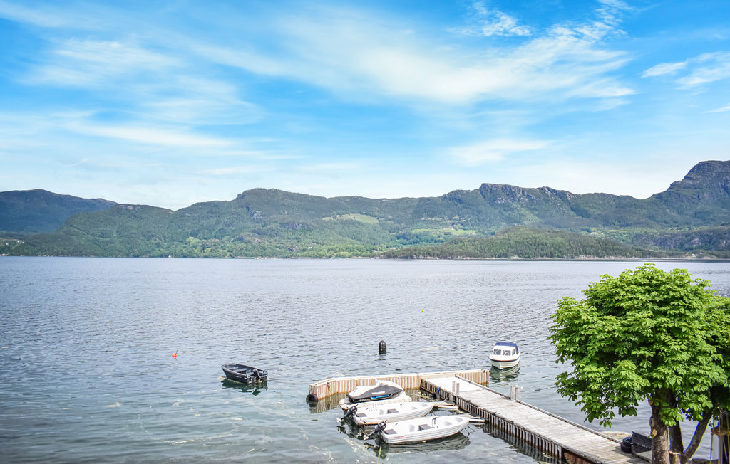 Semesterhus - Finnvik/Vindafjorden , Norge - N16271 25