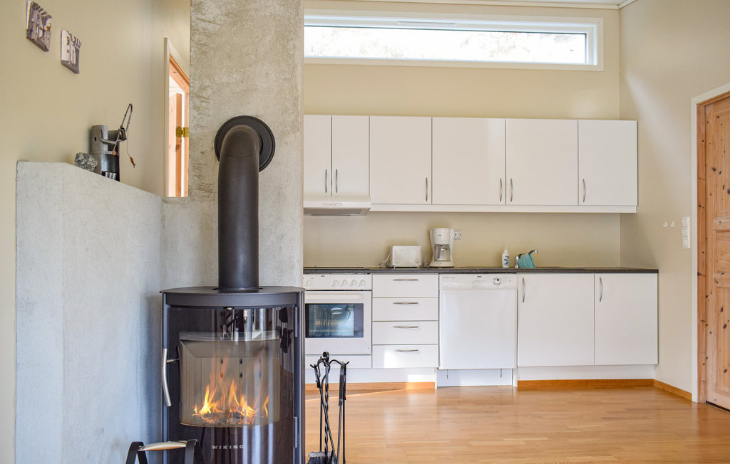 Semesterhus - Jørpeland , Norge - N16990 6