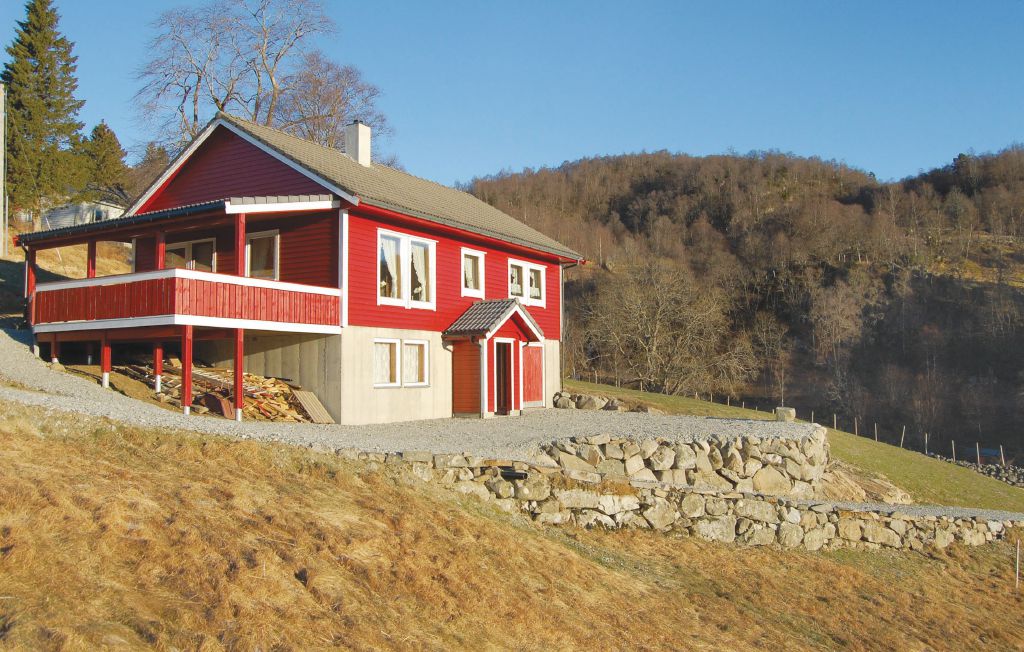 Semesterhus - Matre/Åkrafjorden , Norge - N18398 1