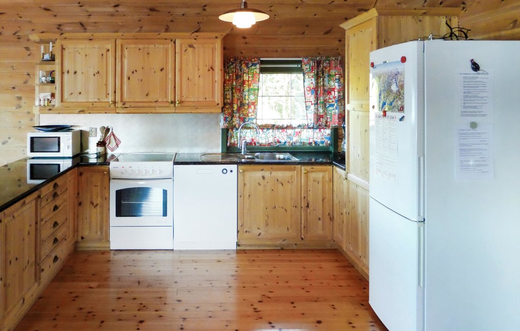 Semesterhus - Herøysundet , Norge - N18299 11
