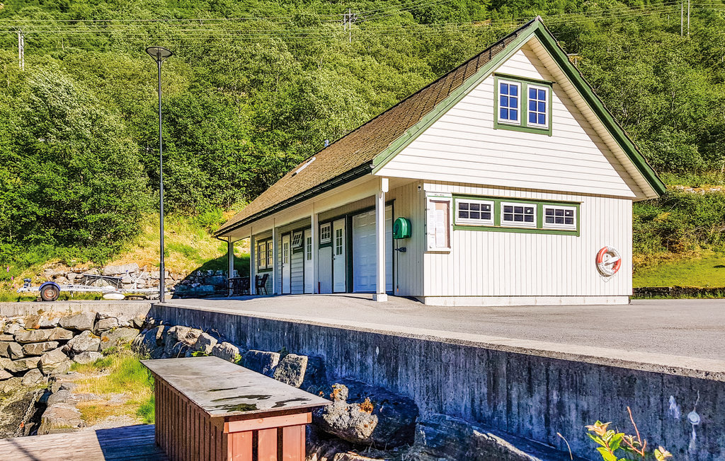 Semesterhus - Matre , Norge - N18032 13