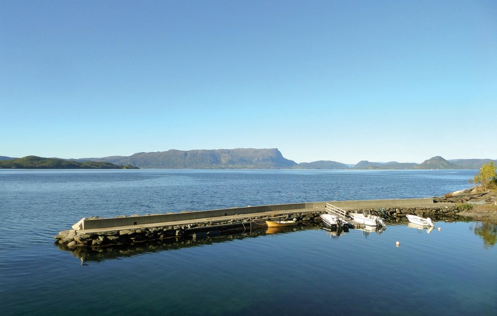 Semesterhus - Herøysundet , Norge - N18299 15