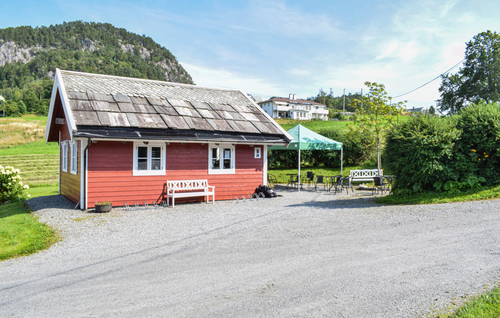 Semesterhus - Vinnes/Fusa , Norge - N19243 20