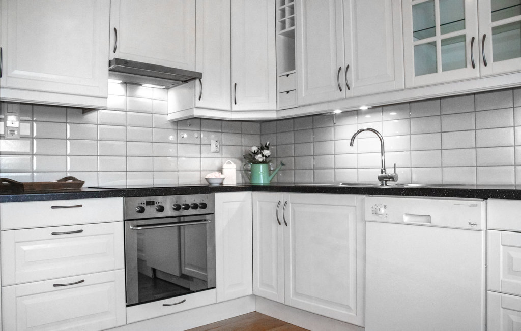 Semesterhus - Eikemo i Lindås , Norge - N20085 7