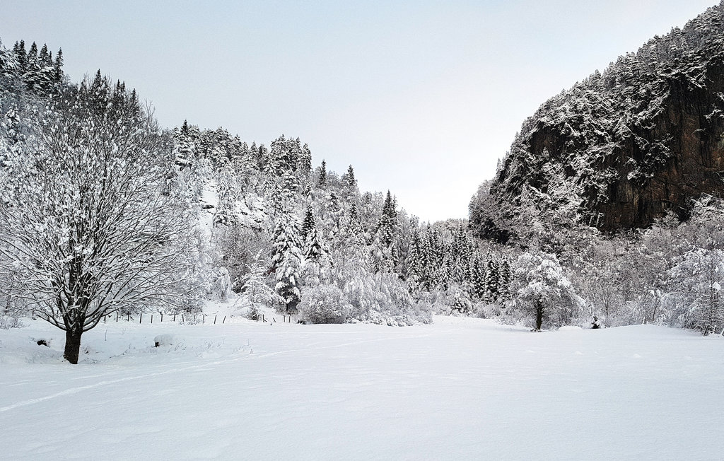 Semesterhus - Eikemo i Lindås , Norge - N20085 33