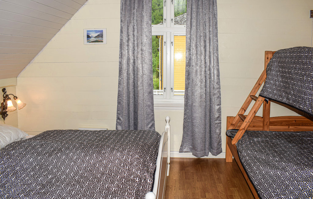 Semesterhus - Arnafjord/Framfjorden , Norge - N22720 11