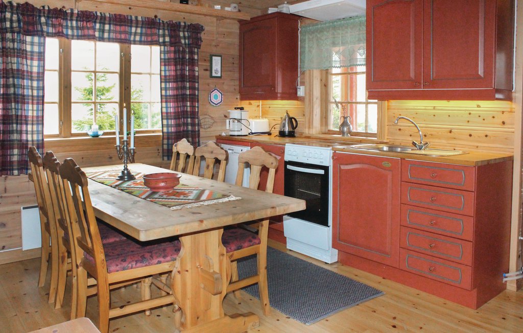 Semesterhus - Vik i Sogn , Norge - N22032 9