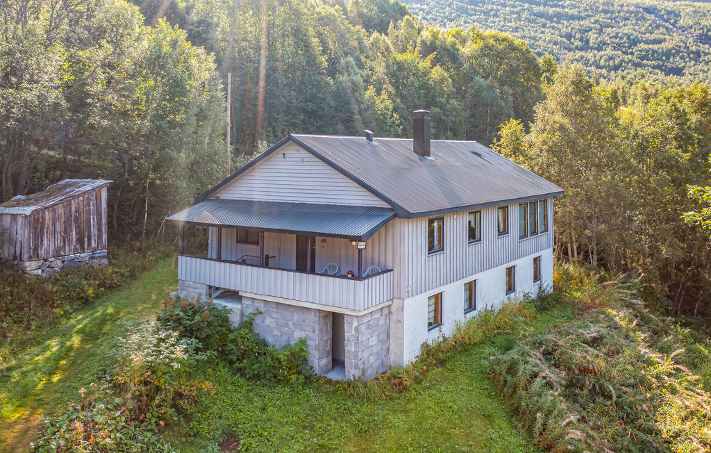 Semesterhus - Jostedalen , Norge - N23118 1