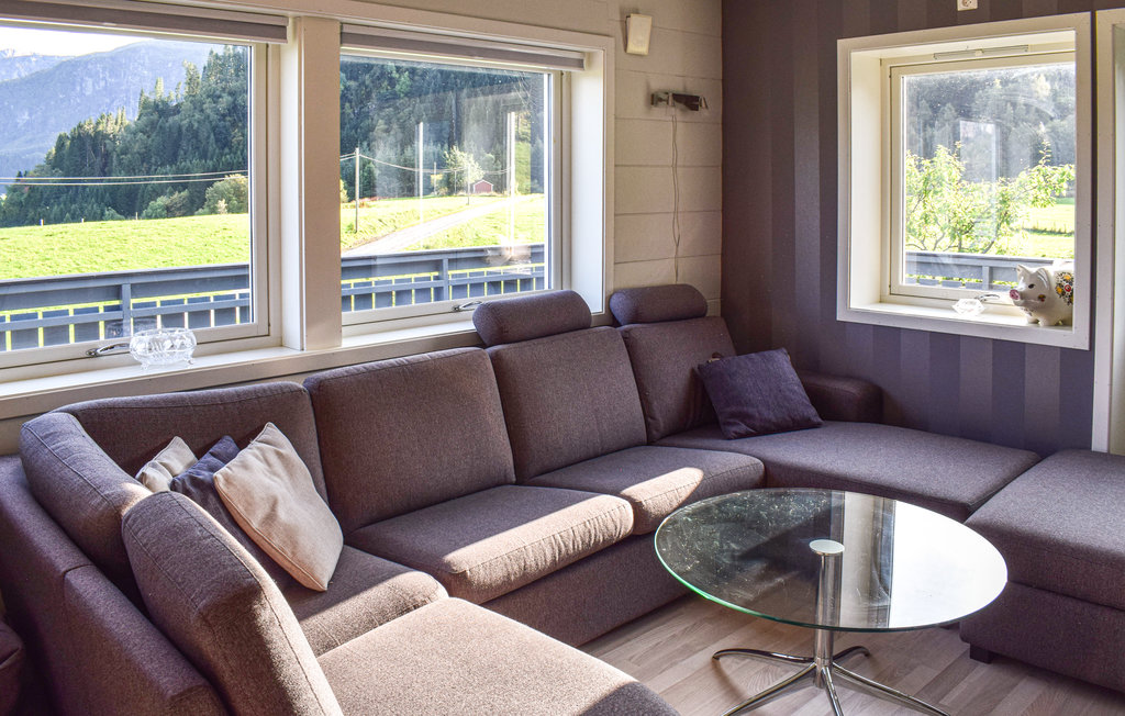 Semesterhus - Kvammen/Askvoll , Norge - N24129 9