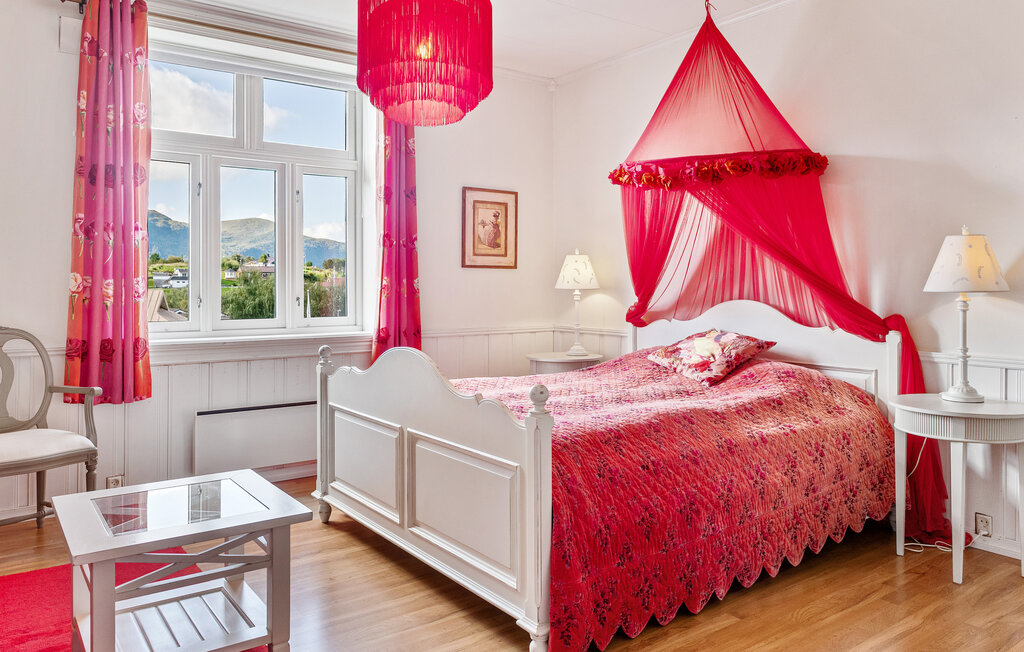 Semesterhus - Selje , Norge - N25069 21