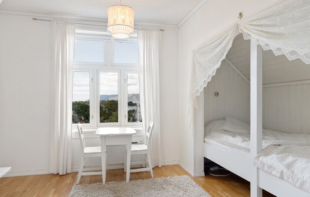 Semesterhus - Selje , Norge - N25069 27