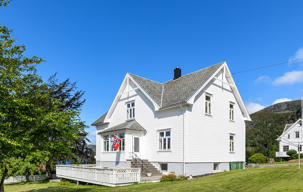 Semesterhus - Selje , Norge - N25069 7