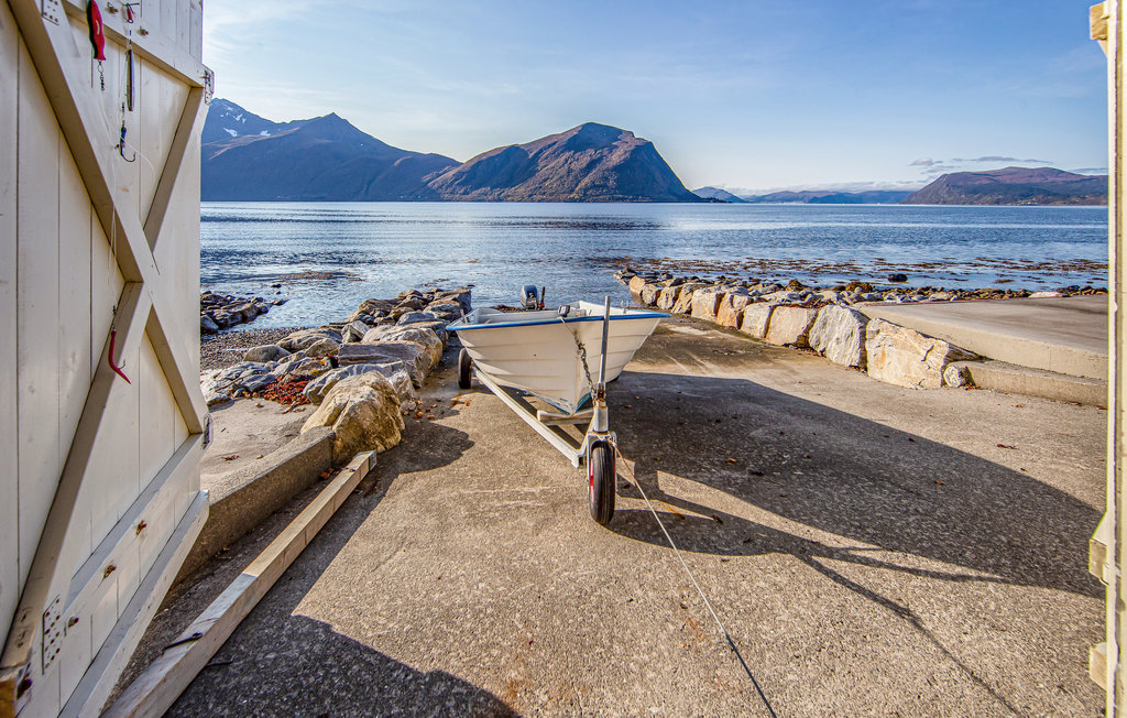 Semesterhus - Sykkylven/Hundeidvik , Norge - N27151 20