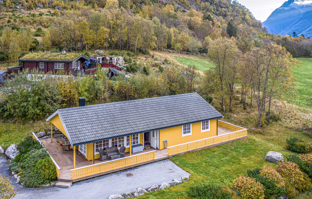Semesterhus - Sykkylven/Hundeidvik , Norge - N27599 2