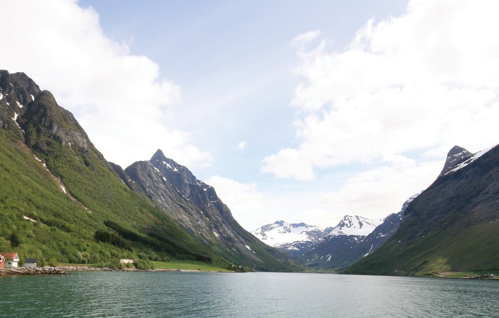 Semesterhus - Sykkylven/Hundeidvik , Norge - N27151 13
