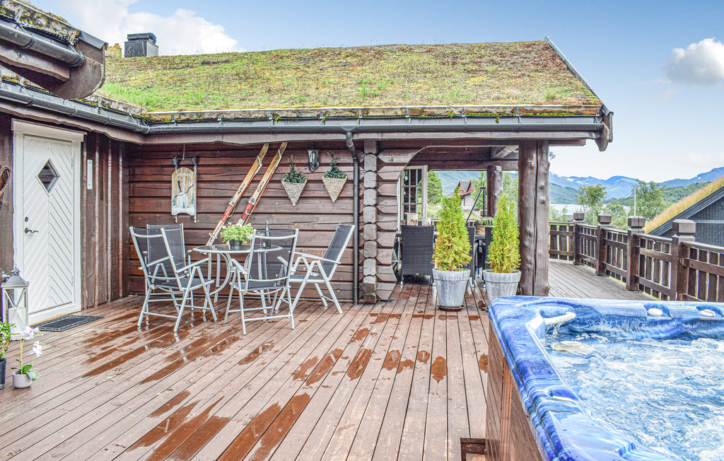 Semesterhus - Straumgjerde , Norge - N27155 11