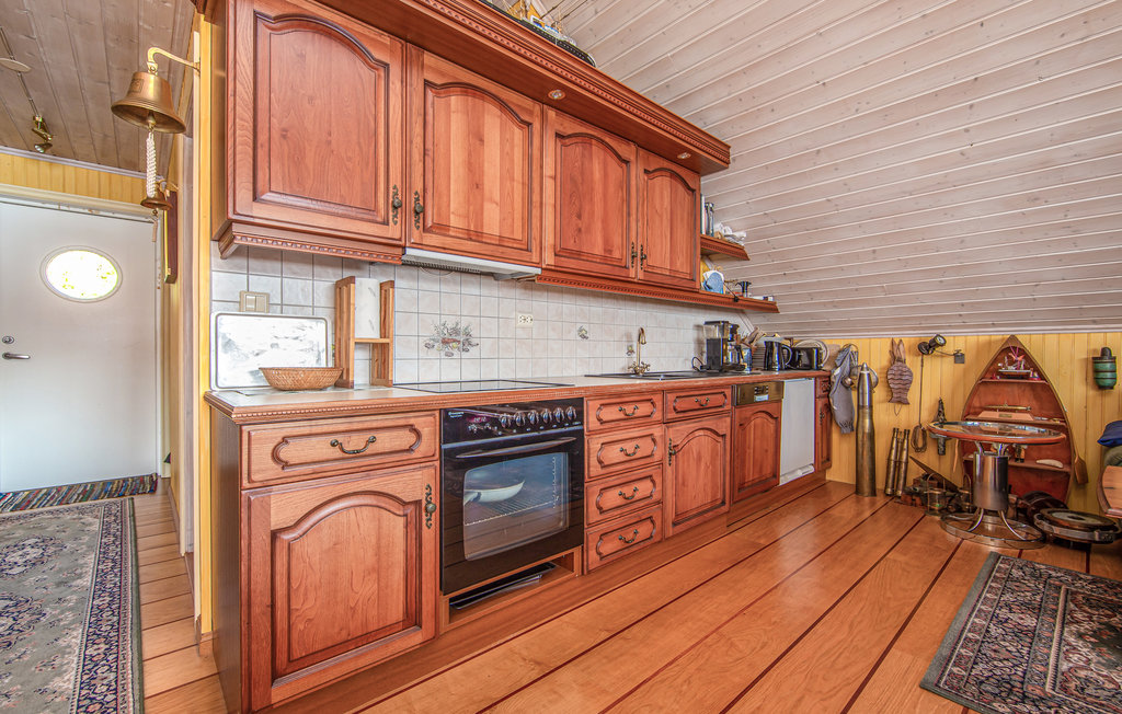 Semesterhus - Sykkylven/Hundeidvik , Norge - N27151 4