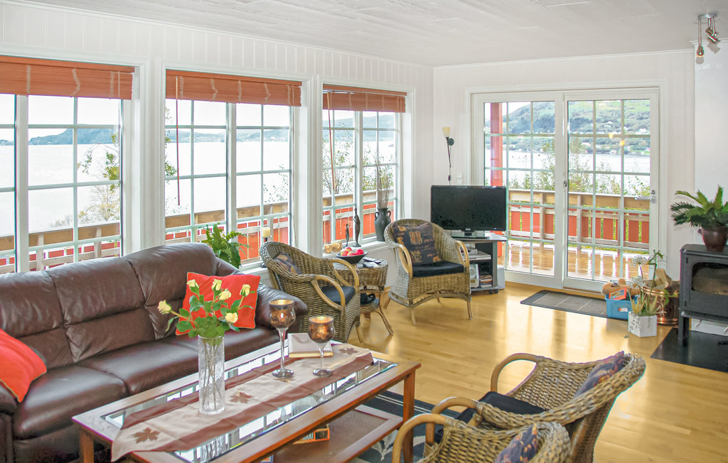 Feriehuse - Hundeidvik , Norge - N27598 3