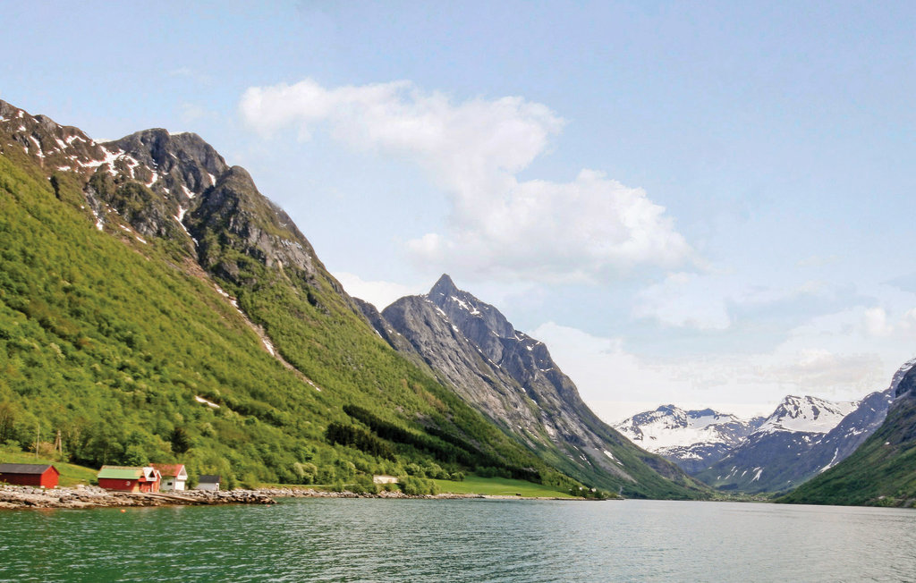 Semesterhus - Sykkylven/Hundeidvik , Norge - N27599 12