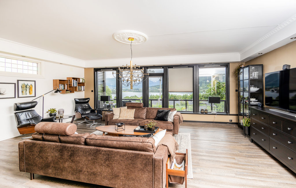 Feriehuse - Vestnes , Norge - N28133 3