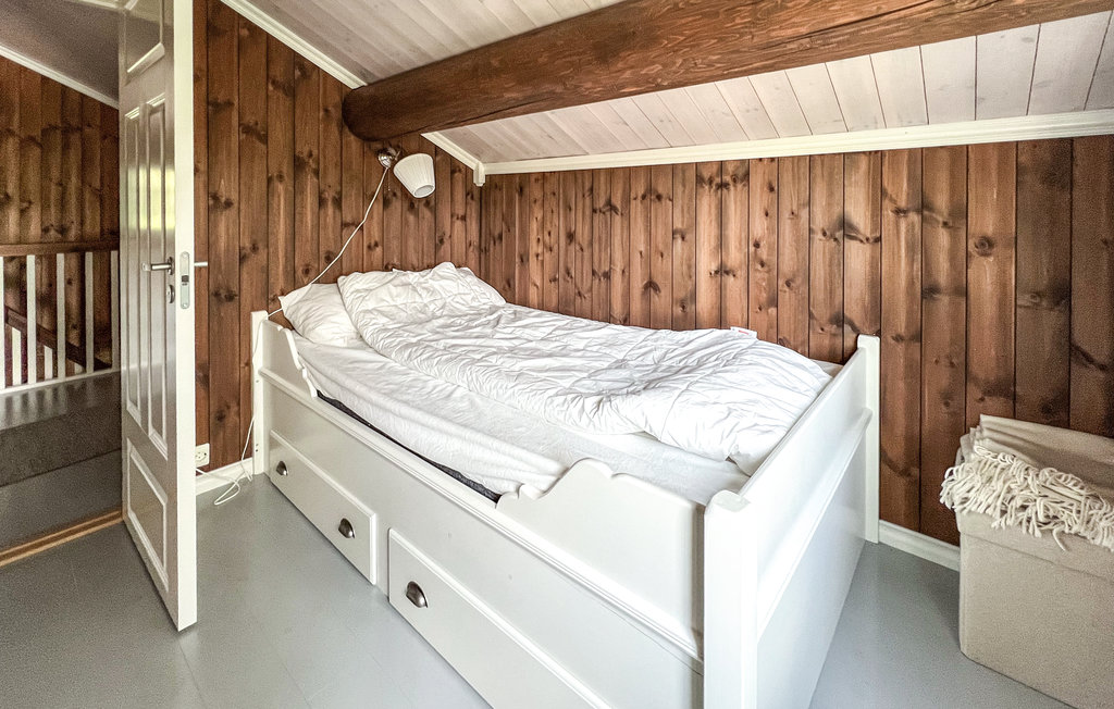 Schönes und großes Ferienhaus nahe des Dokkfløyvatn Sees.

Genießen Sie zusammen mit Ihrer Großfamilie einen ruhigen und erholsamen Urlaub in der wunderschönen Natur Norwegens. Fühlen Sie sich ..