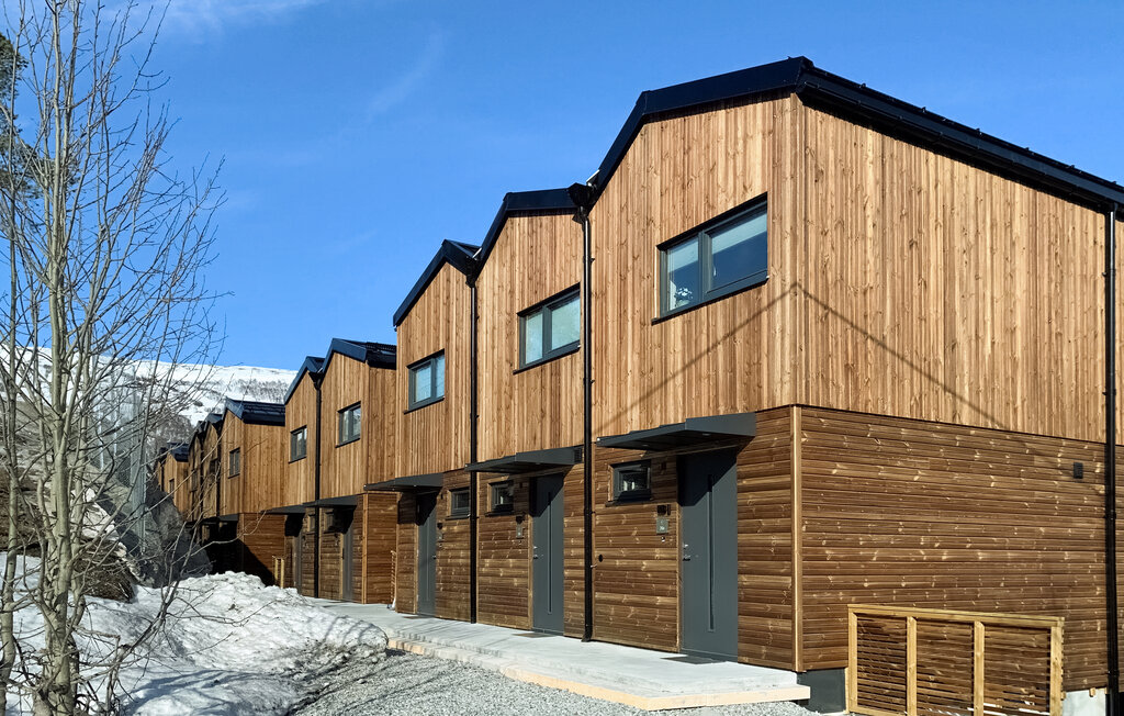 Erleben Sie unvergessliche Urlaubsmomente in diesem attraktiven Ferienhaus.

In Ihrem stilvoll und gemütlich eingerichteten Ferienhaus in der malerischen Ortschaft Bjorli können Sie entspannte Tage ..