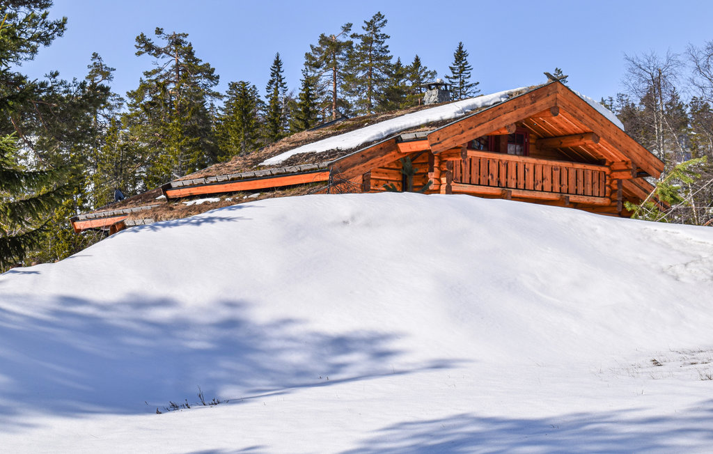 Buchen Sie einen unvergesslichen Urlaub in diesem charmanten Blockhaus.

Treten Sie ein und lassen Sie sich von der warmen, rustikalen Atmosphäre dieses wunderschönen Ferienhauses verzaubern. Das of..